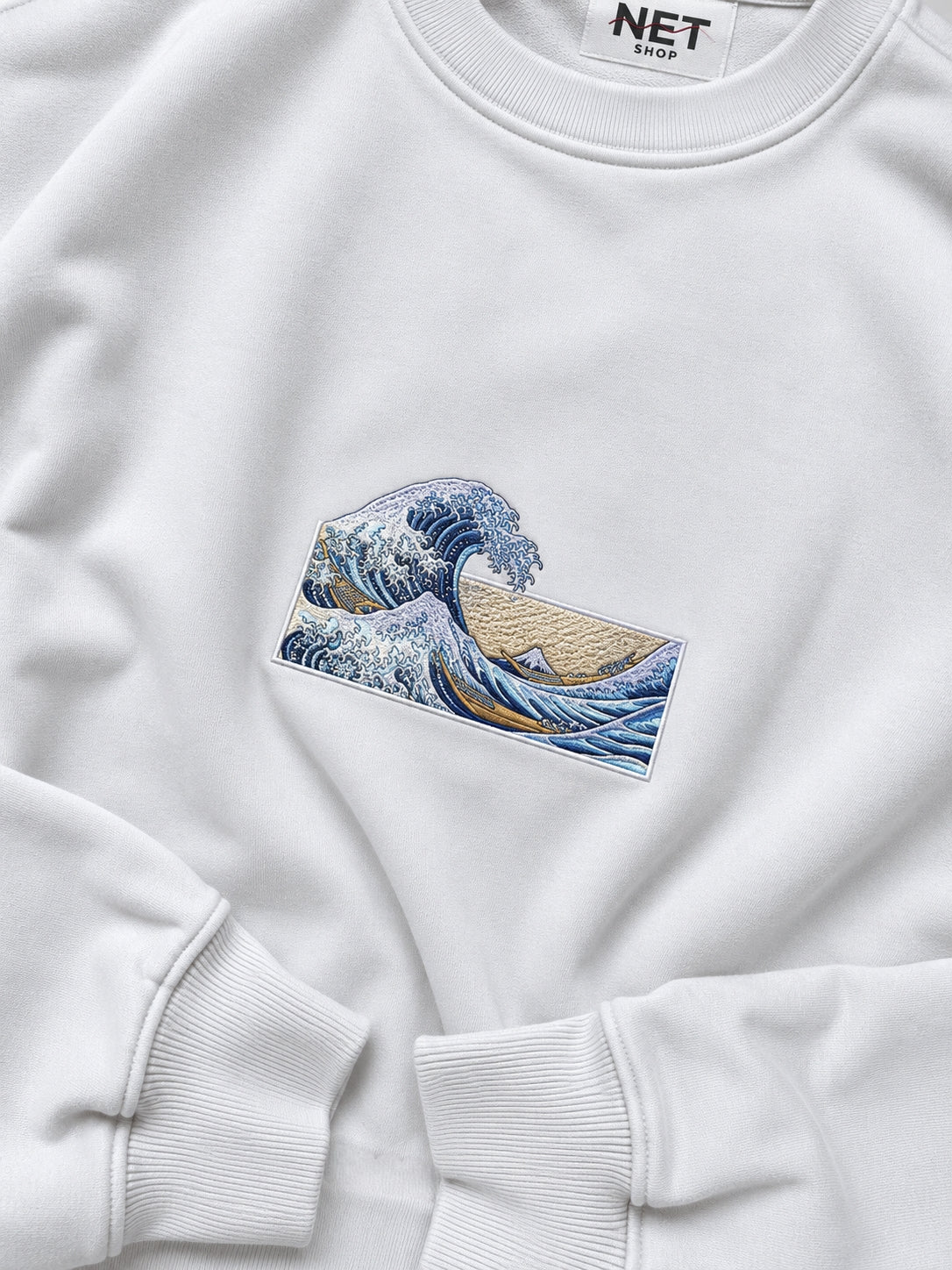 THE GREAT WAVE OFF KANAGAWA CREWNECK